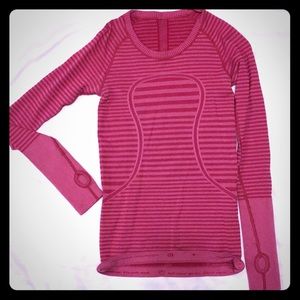Swiftly Tech Long Sleeve Crew LuLu Lemon